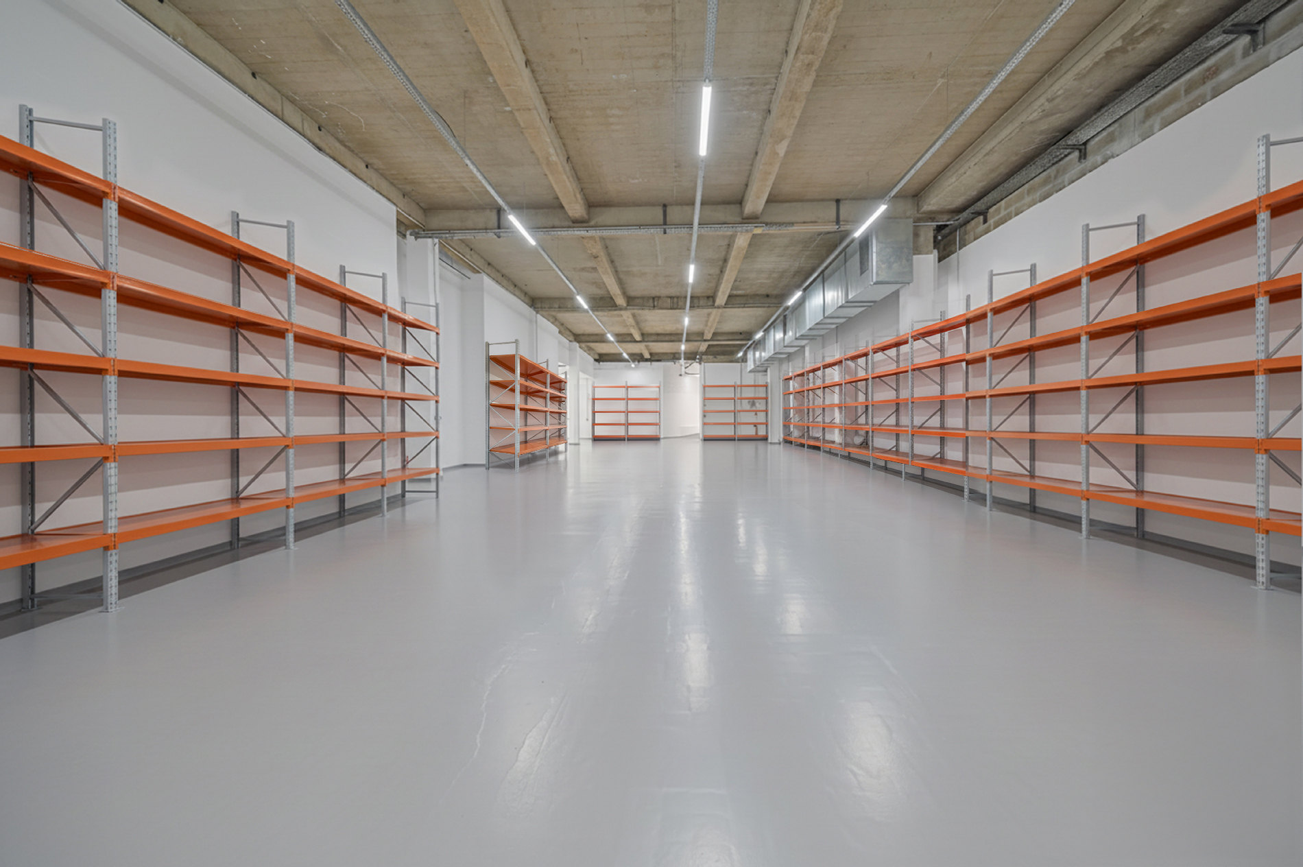 Entrepôt logistique 420 m² à Montreuil – vue intérieure 1