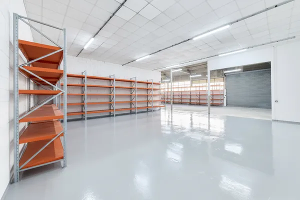 Entrepôt grande surface 535 m² à Montreuil